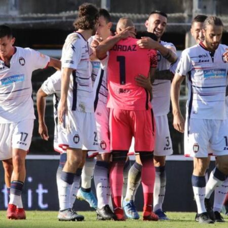 Crotone Signs Marco Zunno Permanently