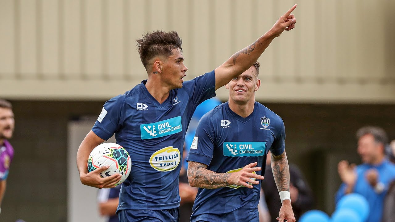 Preview The Barber’s Assist, The Professor’s Goal: Auckland City Brings Back Authentic Football