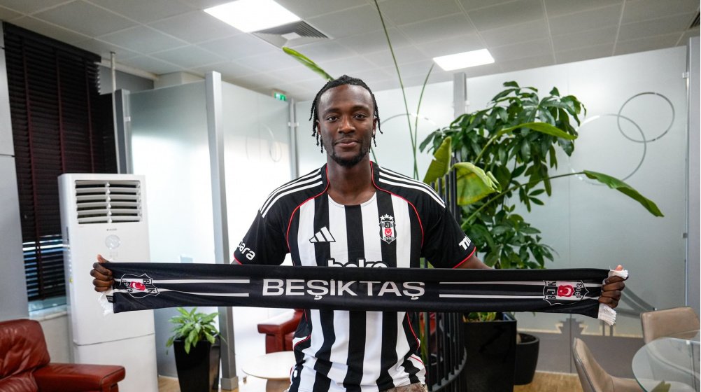 Preview Roma Balances Books with Abraham’s Besiktas Move, Retaining Core Squad