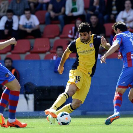 Levante Strengthens Squad with Official Signings of Arriaga and Víctor Garcia