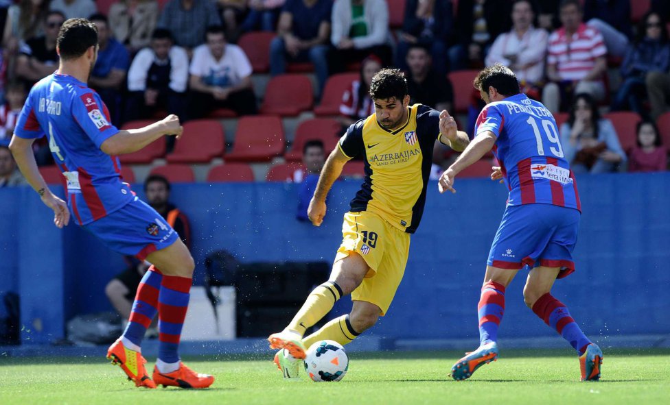 Preview Levante Strengthens Squad with Official Signings of Arriaga and Víctor Garcia