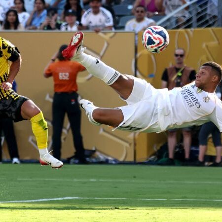 Garcia Festival: Real Madrid Leads Borussia Dortmund 2-0 at Half-Time