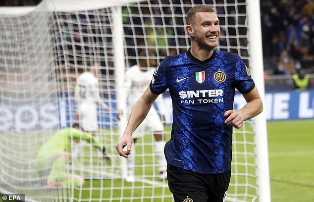 Preview Dzeko Arrives at Fiorentina Prepared: Rigorous Diet and Training for Success