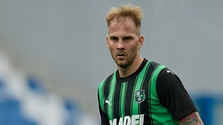 Preview Uros Racic Completes Permanent Transfer to Aris Thessaloniki