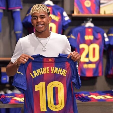 Lamine Yamal Dons Barcelona’s Iconic Number 10, Extends Contract Until 2031