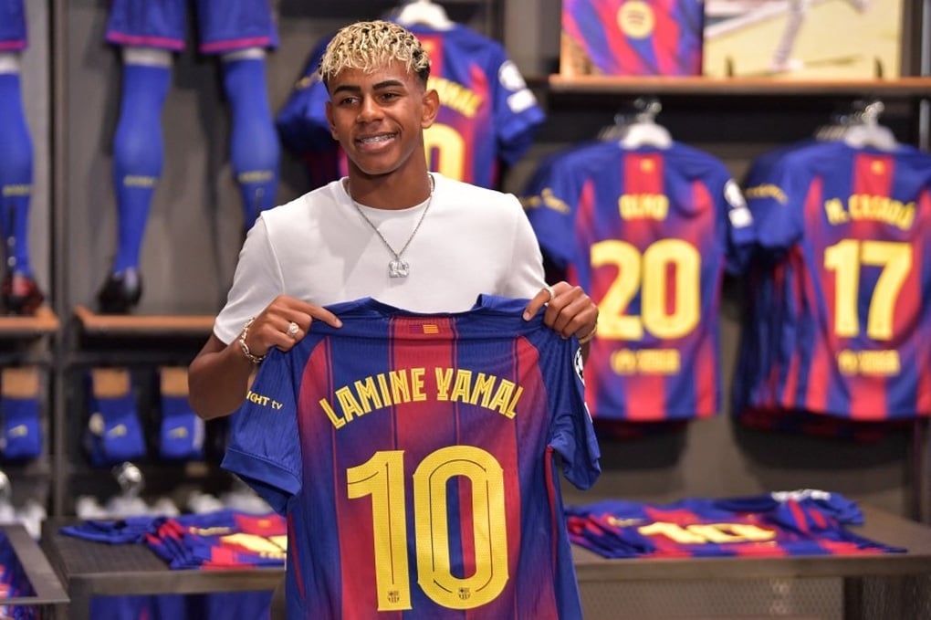 Preview Lamine Yamal Dons Barcelona’s Iconic Number 10, Extends Contract Until 2031