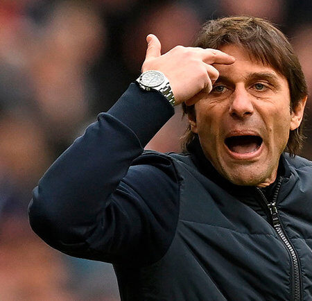 Conte Changes Strategy: La Repubblica Reports Napoli as Top Contender
