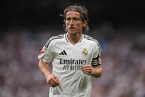 Preview Modric Arrives at Milanello: First Day as a Rossonero