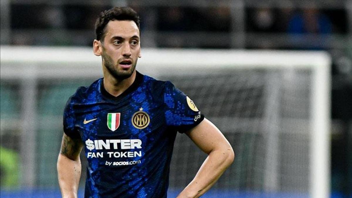 Preview Galatasaray Coach Okan Buruk on Calhanoglu Transfer: “Inter Said No, But…”