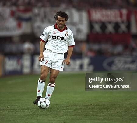 Donadoni: “Milan Cohesive and Enjoys Playing, Allegri Not Just About Results”