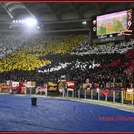 Spectacular Capitoline Wolf Tifo Wows Fans at Roma-Bologna Match