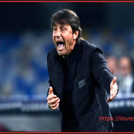 Napoli, Conte: “La nostra è stata una prestazione straordinaria in questi sette mesi di emergenza”