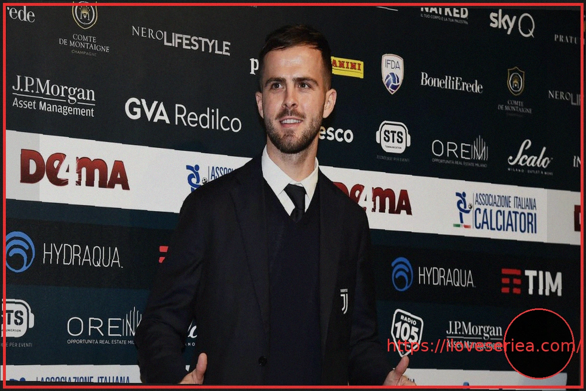 Preview Pjanic Analizza la Corsa Champions: “Roma o Juventus? Non è Semplice, C’è il Como”