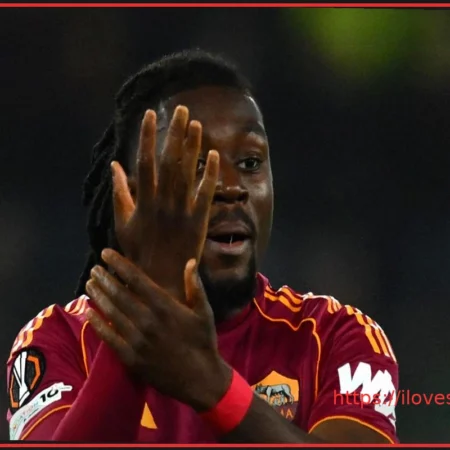 Roma-Bologna: Manu Koné si infortuna e lascia il campo, subentra Pellegrini