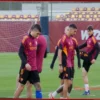 Svilar and Malen Impress in Roma Training; Mancini Sidelined