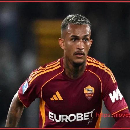 Wesley: “We worked hard and with dedication to bring Roma to the Champions League”
