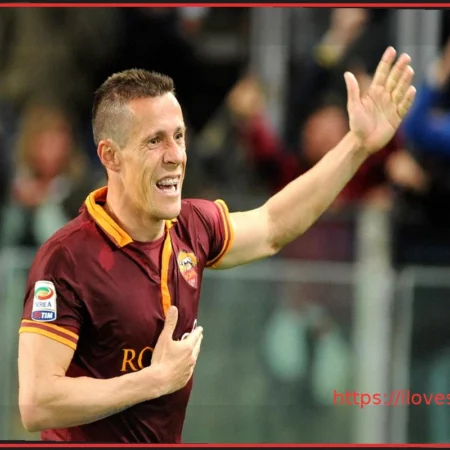 Totti Signs Another Year, Zeman Open to Primavera Role, Taddei Extends Until 2014