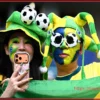 Самый древний футбольный мяч мира выставлен в Майами перед матчем Шотландия-Бразилия